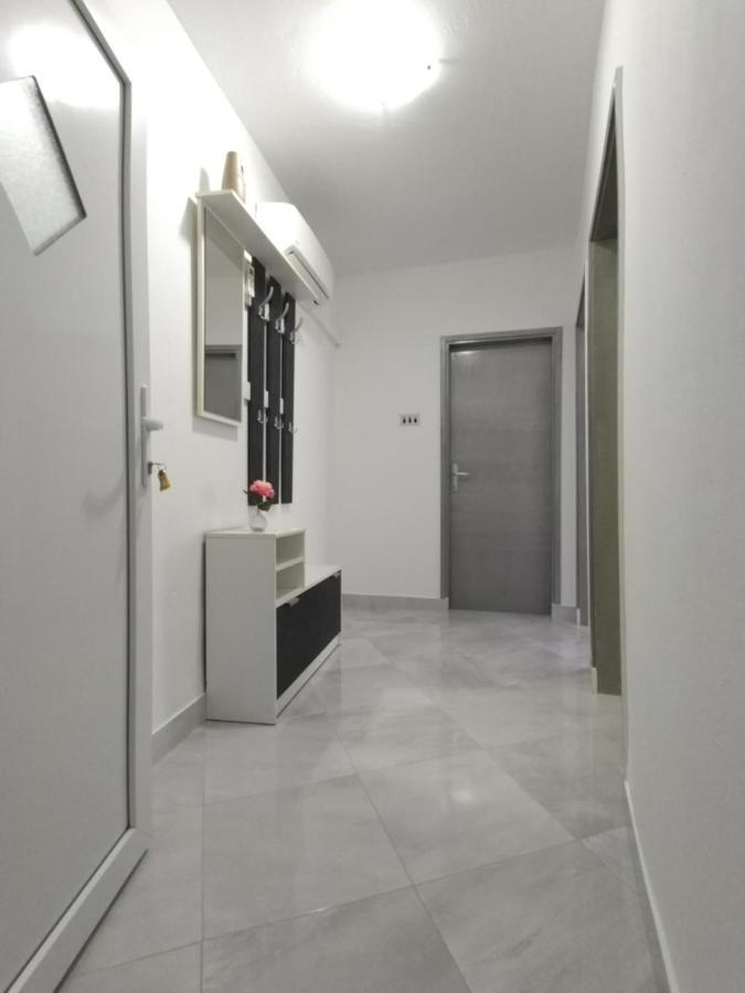 Apartments Ivana Trogir Ngoại thất bức ảnh