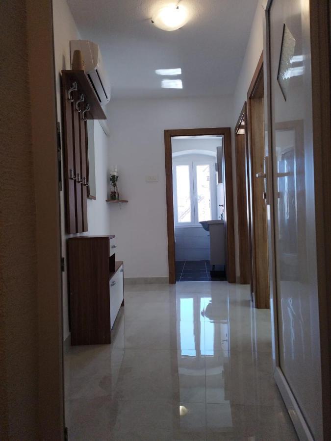 Apartments Ivana Trogir Ngoại thất bức ảnh