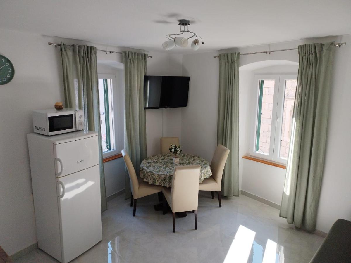 Apartments Ivana Trogir Ngoại thất bức ảnh